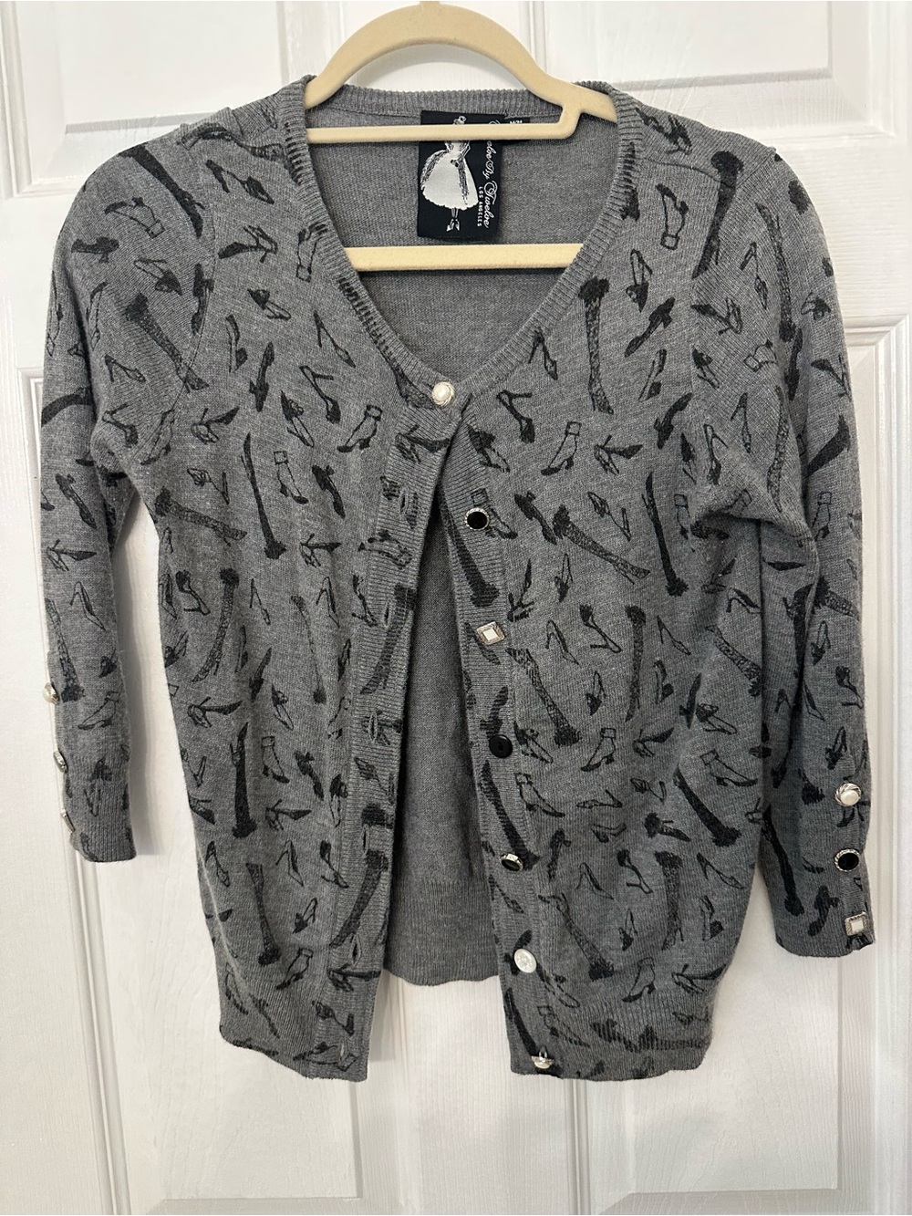 Twelve by Twelve Gray Patterned V-Neck Button Cardigan
